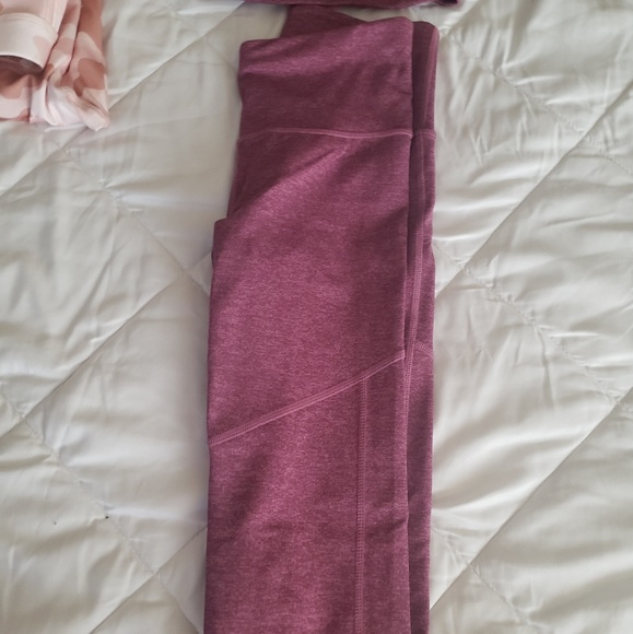 Legging and crop top set - Picture 3 of 3